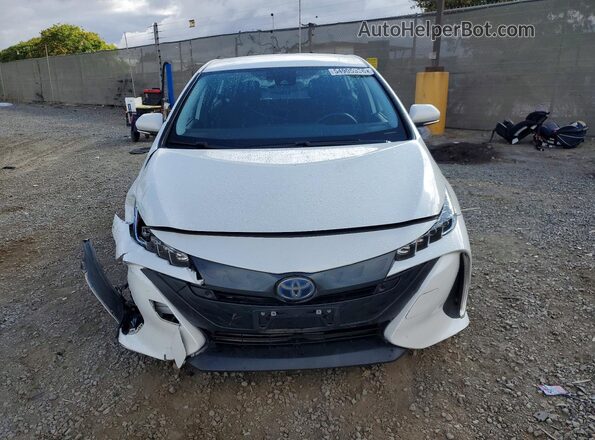JTDKARFP2L3159412 2020 TOYOTA PRIUS Белый Вид спереди