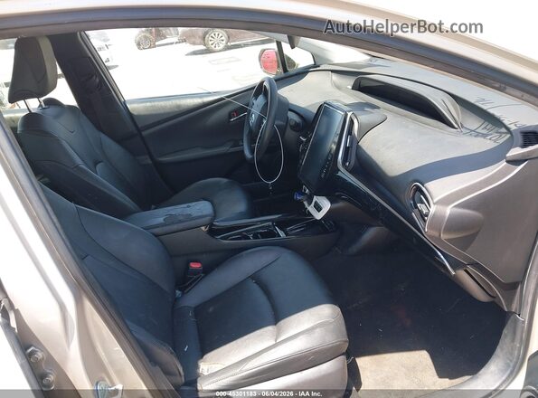 JTDKARFP6H3003171 2017 TOYOTA PRIUS PRIME Gold Front interior view