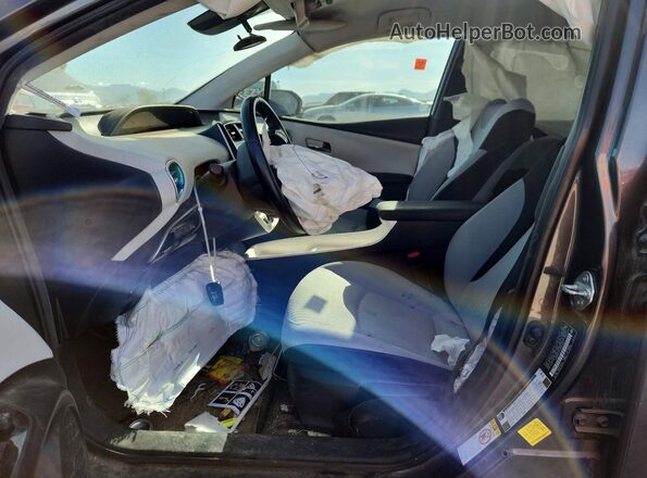 JTDKARFPXH3049604 2017 TOYOTA PRIUS Gray Вид салону спереду