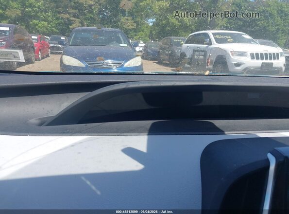 JTDKARFPXJ3081667 2018 TOYOTA PRIUS PRIME Turquoise Vista de los asientos traseros