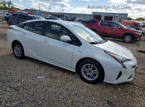 JTDKARFU2H3044970 2017 TOYOTA PRIUS White Առջևի աջ
