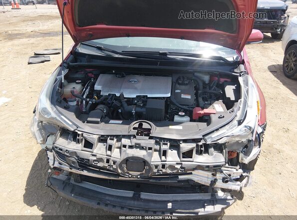JTDKARFU3H3528047 2017 TOYOTA PRIUS Red Widok z tyłu