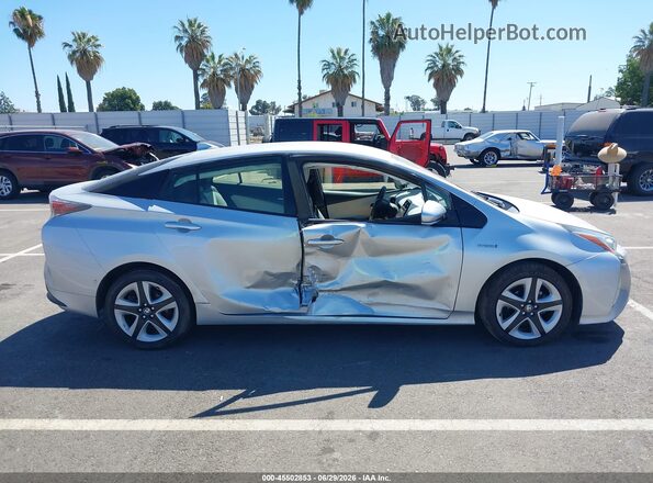JTDKARFU7H3050831 2017 TOYOTA PRIUS Silver 360 interior view
