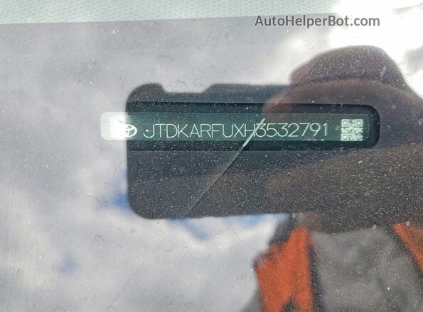 JTDKARFUXH3532791 2017 TOYOTA PRIUS Gray ძრავის განყოფილების ხედი