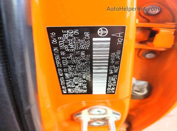 JTDKDTB3XG1131916 2016 TOYOTA PRIUS Orange ძრავის განყოფილების ხედი