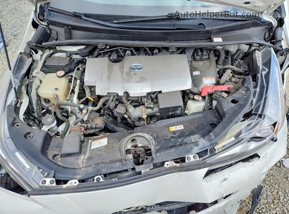 JTDL9RFU6K3008865 2019 TOYOTA PRIUS White Rear interior view