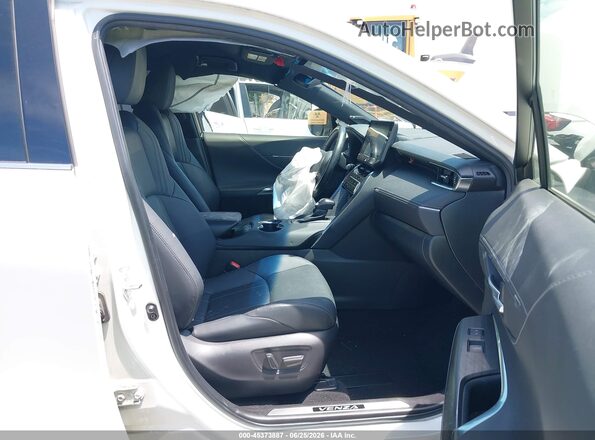 JTEAAAAH2MJ077167 2021 TOYOTA VENZA White Widok wnętrza z przodu