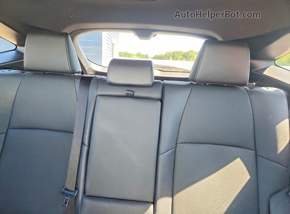 JTEAAAAH2PJ133855 2023 TOYOTA VENZA White Vista de los asientos traseros