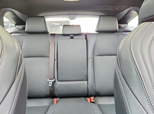 JTEAAAAH3RJ154717 2024 TOYOTA VENZA Черный Вид задних сидений