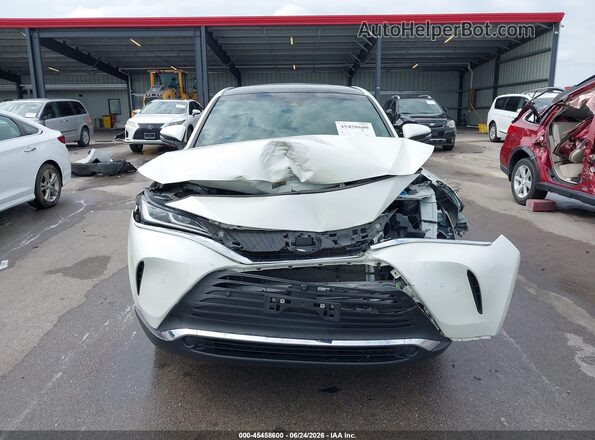 JTEAAAAH8MJ024280 2021 TOYOTA VENZA White Widok wnętrza z tyłu