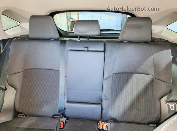 JTEAAAAH9NJ108951 2022 TOYOTA VENZA Blue Widok tylnych siedzeń
