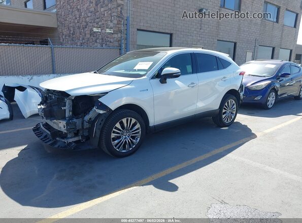 JTEAAAAHXMJ061038 2021 TOYOTA VENZA White 
