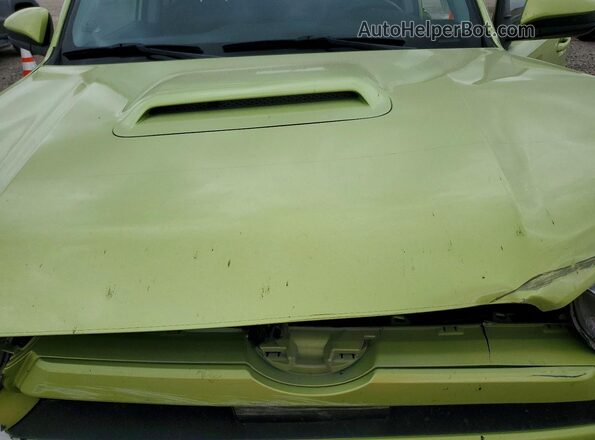JTEAU5JR2P5288325 2023 TOYOTA 4RUNNER Green Widok wnętrza z tyłu