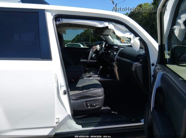 JTEBU5JR0K5630898 2019 TOYOTA 4RUNNER White Widok wnętrza z przodu
