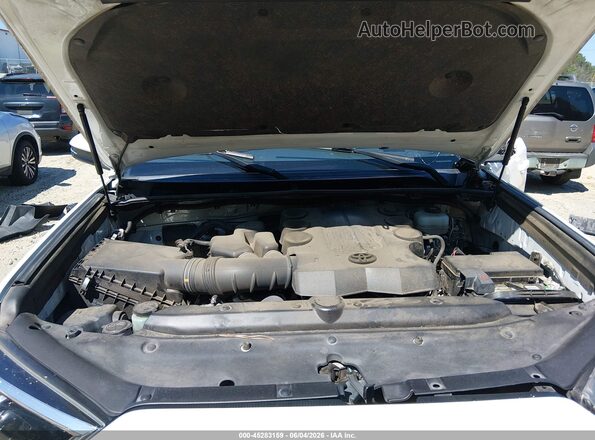 JTEBU5JR0K5630898 2019 TOYOTA 4RUNNER White Widok z tyłu