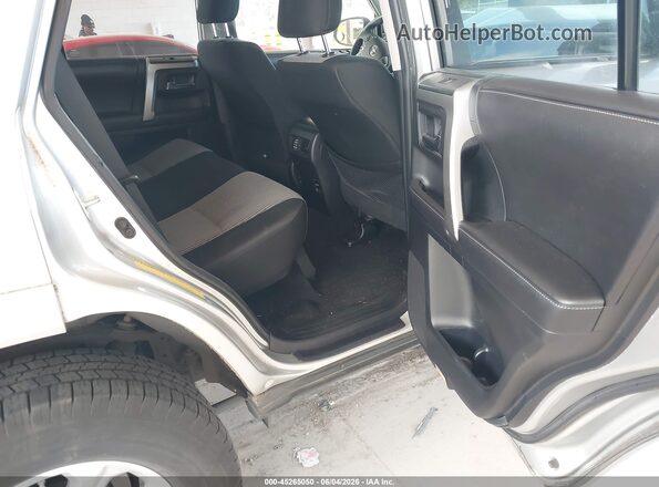 JTEBU5JR1G5378232 2016 TOYOTA 4RUNNER Silver Вид наклейки з VIN-кодом