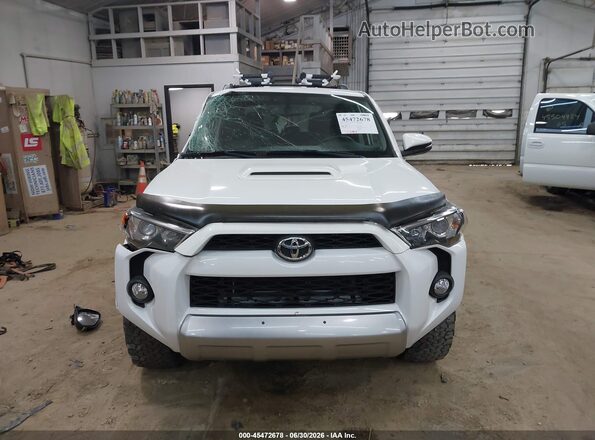 JTEBU5JR2G5279273 2016 TOYOTA 4RUNNER White ხელსაწყოთა პანელის ხედი
