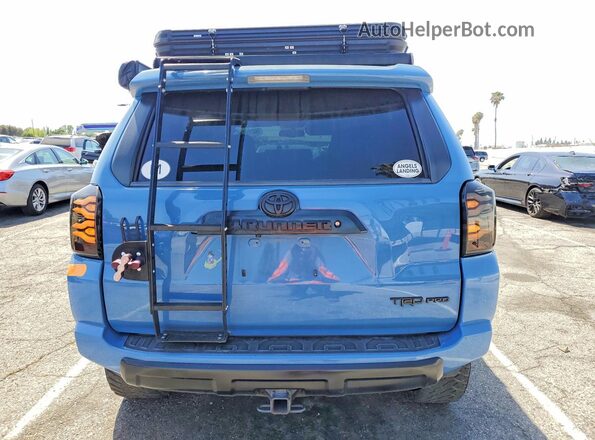 JTEBU5JR2J5544586 2018 TOYOTA 4RUNNER Синий Вид сзади
