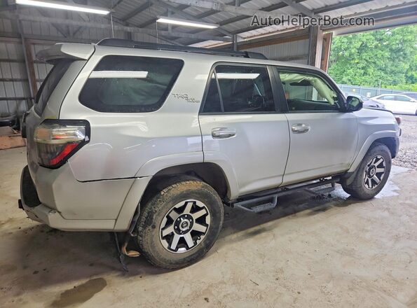 JTEBU5JR3K5617515 2019 TOYOTA 4RUNNER Silver 
