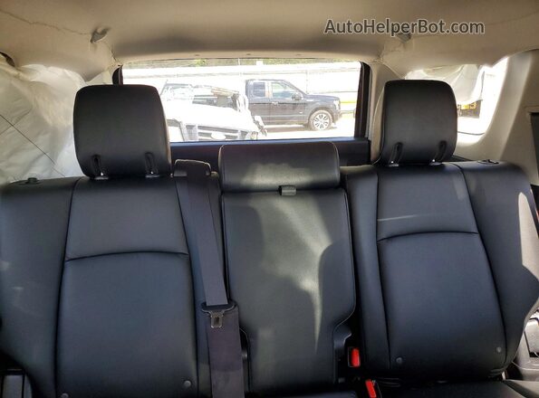 JTEBU5JR3L5809504 2020 TOYOTA 4RUNNER White Vista de los asientos traseros