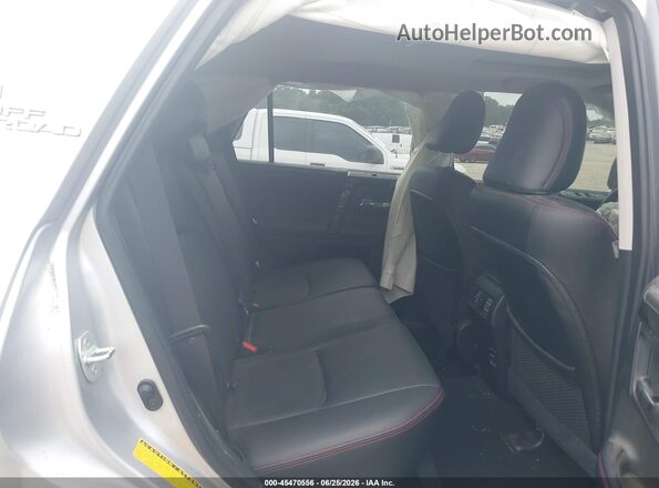 JTEBU5JR6J5597260 2018 TOYOTA 4RUNNER Silver Vista de la etiqueta del VIN