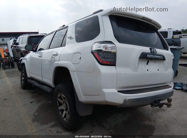 JTEBU5JR7J5544616 2018 TOYOTA 4RUNNER White Задня ліва чверть