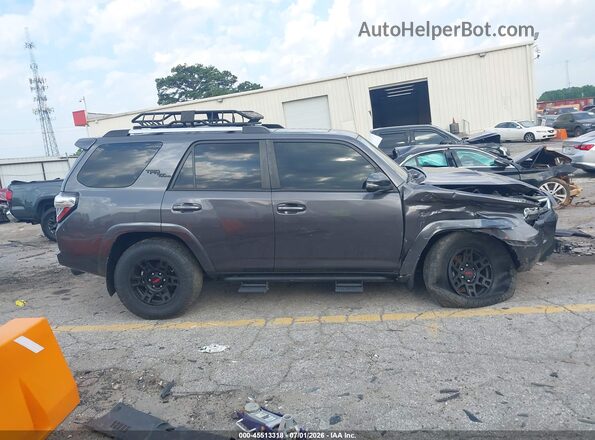 JTEBU5JR7J5546494 2018 TOYOTA 4RUNNER Серый Вид задней части салона