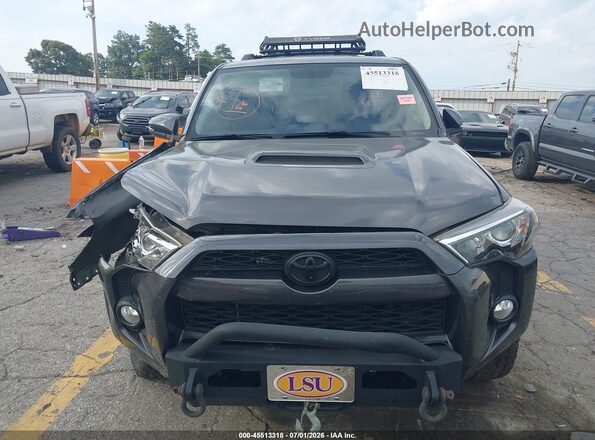 JTEBU5JR7J5546494 2018 TOYOTA 4RUNNER Серый Вид щитка приборов