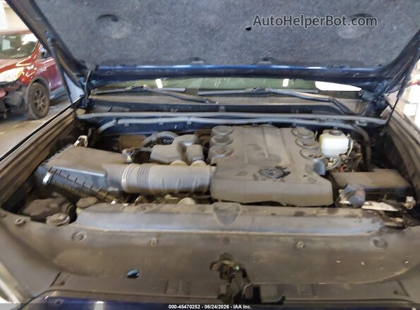 JTEBU5JR8K5688984 2019 TOYOTA 4RUNNER Синий Вид сзади