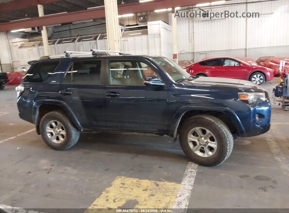 JTEBU5JR8K5688984 2019 TOYOTA 4RUNNER Синий Панорамный вид салона 360°