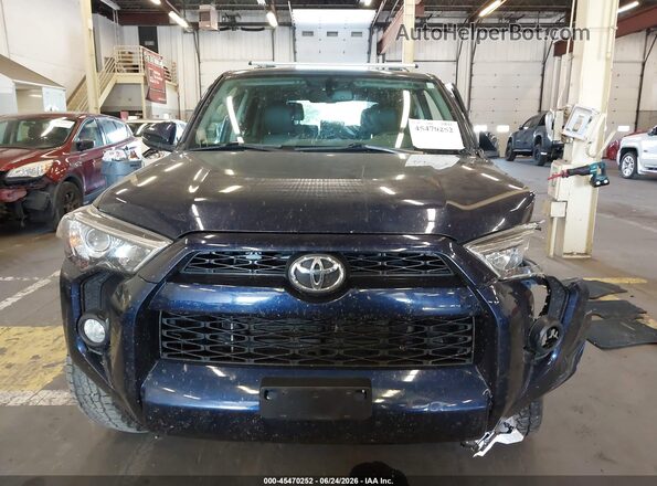 JTEBU5JR8K5688984 2019 TOYOTA 4RUNNER Синий Вид задней части салона