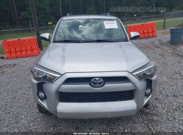 JTEBU5JR9K5637770 2019 TOYOTA 4RUNNER Серебряный Вид щитка приборов