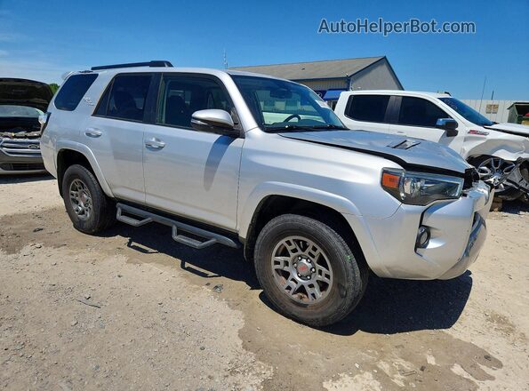 JTEBU5JRXK5687674 2019 TOYOTA 4RUNNER Silver წინა მარჯვენა
