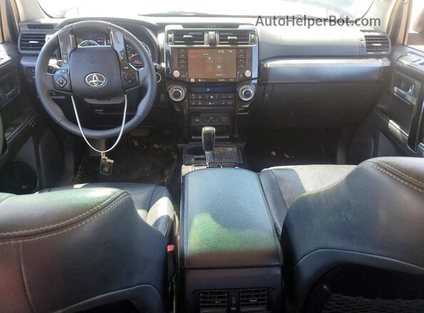JTECU5JR4M5244735 2021 TOYOTA 4RUNNER Серый Вид панели приборов