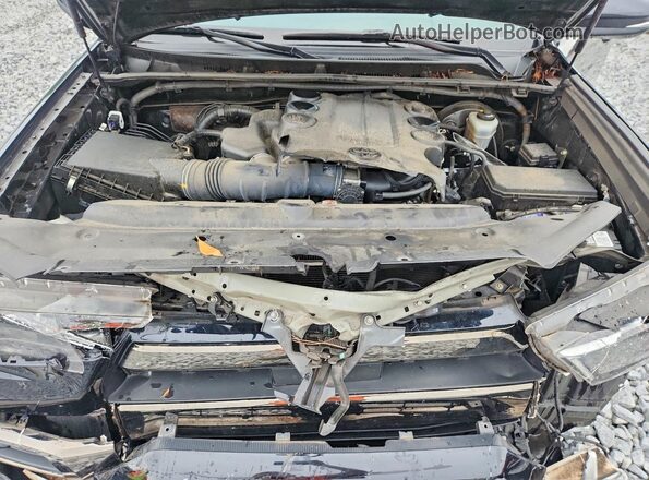 JTECU5JR9M5230913 2021 TOYOTA 4RUNNER Black Widok wnętrza z tyłu