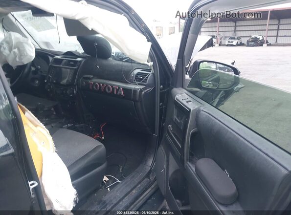 JTEEU5JR1M5230686 2021 TOYOTA 4RUNNER Black Вид салону спереду
