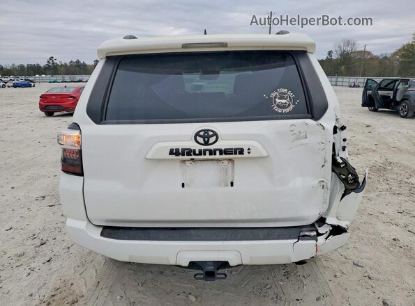JTEEU5JR1P5297017 2023 TOYOTA 4RUNNER White Հետևի տեսք