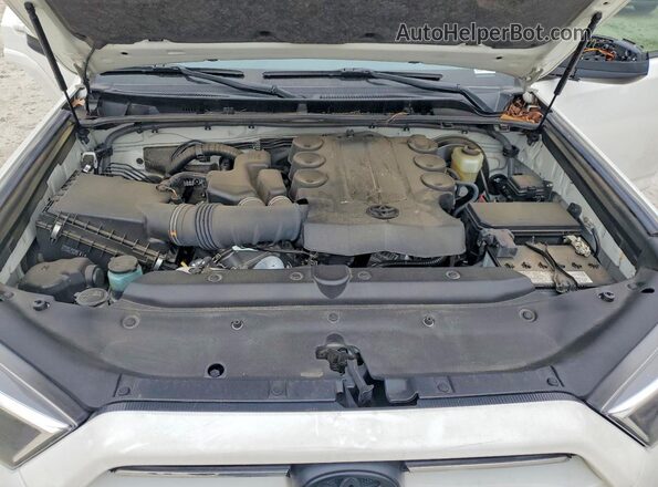 JTEEU5JR1P5297017 2023 TOYOTA 4RUNNER White Շարժիչի բաժամունքի տեսք