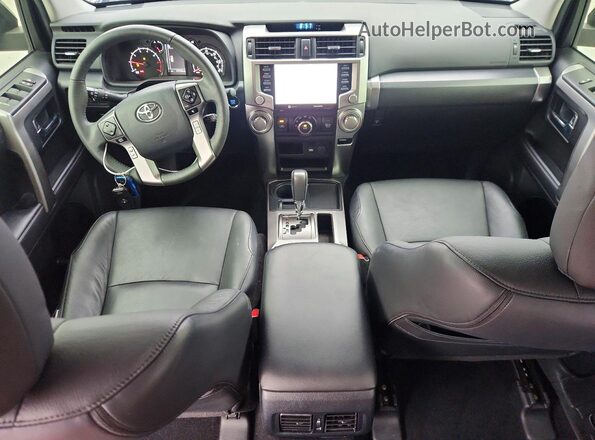 JTEEU5JR5R5314372 2024 TOYOTA 4RUNNER Black Вид панелі приладів
