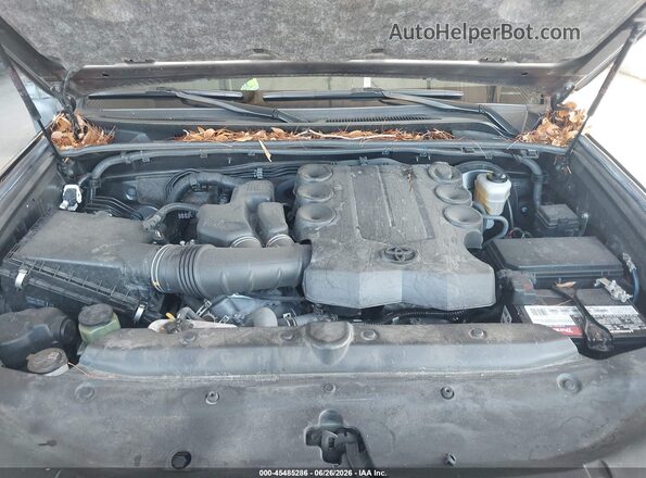 JTEEU5JR6N5252572 2022 TOYOTA 4RUNNER Gray Вид ззаду