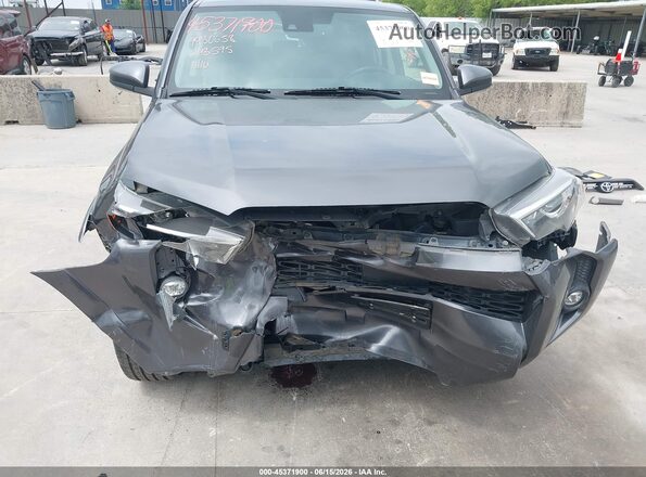 JTEEU5JR8M5243595 2021 TOYOTA 4RUNNER Gray Вид спереду