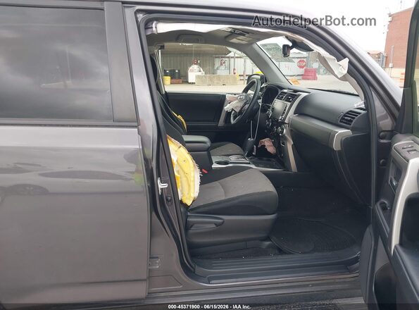 JTEEU5JR8M5243595 2021 TOYOTA 4RUNNER Gray Вид салону спереду
