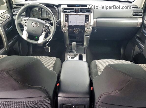JTEEU5JR9R5308798 2024 TOYOTA 4RUNNER Gray Առջևի վահանակի տեսք
