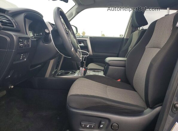 JTEEU5JR9R5308798 2024 TOYOTA 4RUNNER Gray Սալոնի դիմացի տեսք