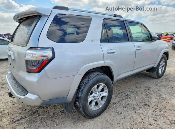 JTEEU5JRXP5296254 2023 TOYOTA 4RUNNER Silver Задня права чверть