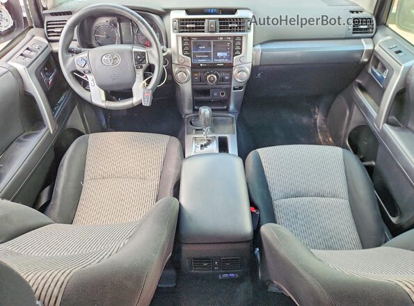 JTEEU5JRXP5296254 2023 TOYOTA 4RUNNER Silver Вид панелі приладів