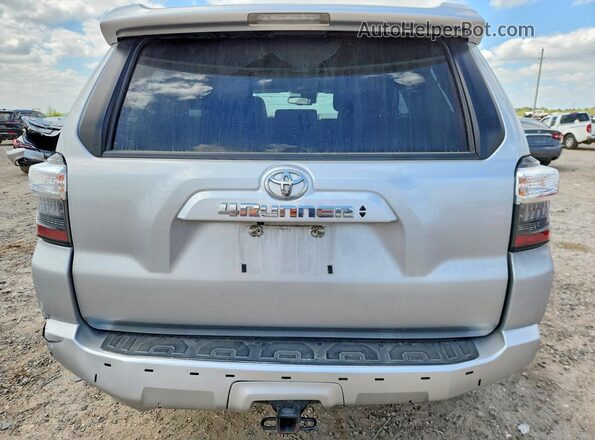 JTEEU5JRXP5296254 2023 TOYOTA 4RUNNER Silver Вид ззаду