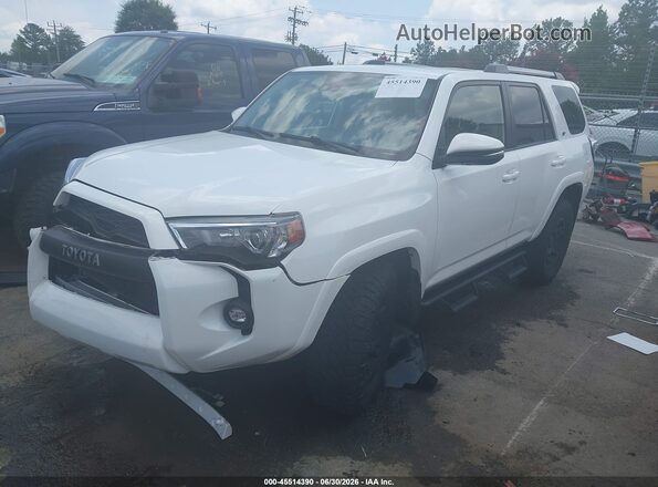 JTEFU5JR2N5256607 2022 TOYOTA 4RUNNER White Առջևի ձախ երեք քառորդ տեսարան
