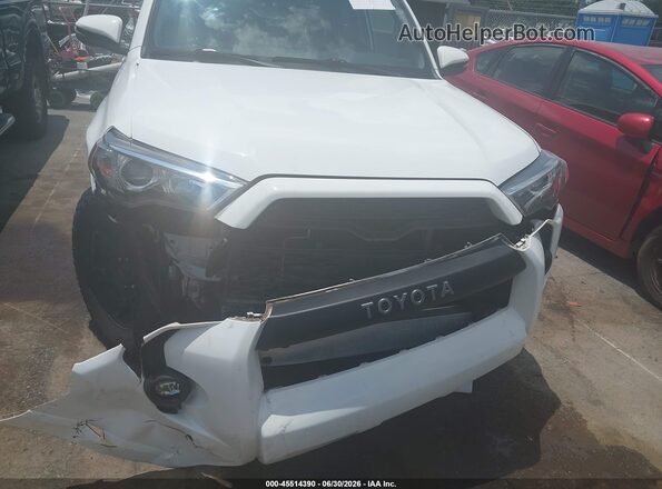 JTEFU5JR2N5256607 2022 TOYOTA 4RUNNER White Դիմացի տեսք