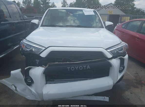 JTEFU5JR2N5256607 2022 TOYOTA 4RUNNER White Սարքավորումների վահանակի տեսք